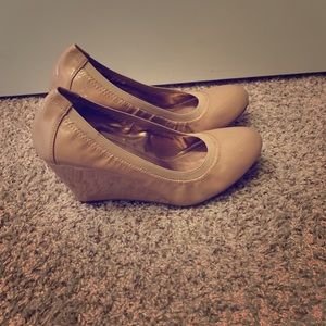 Cute Patent Leather Wedge!!!